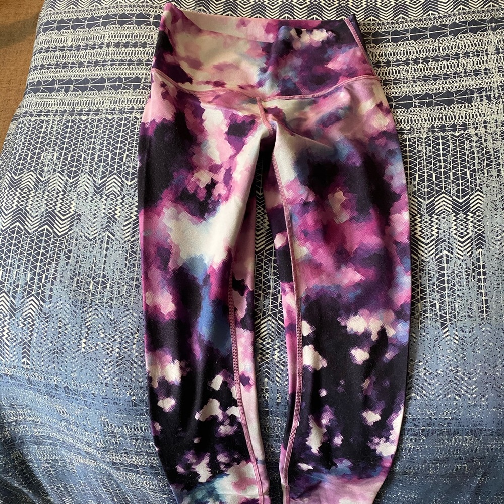 Lululemon Wunder Under Size 6 Leggings